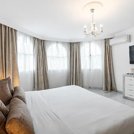 بيت ضيافة Palacio ماربيا