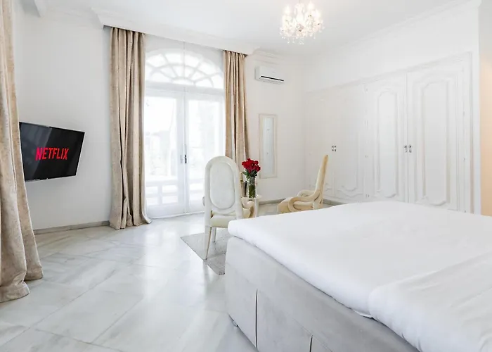 Palacio Penzion Marbella